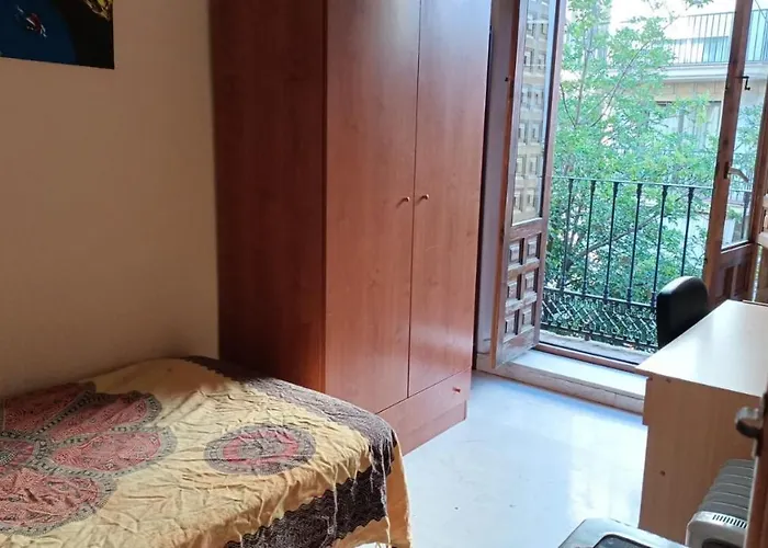 Single Room In Center Of Granada